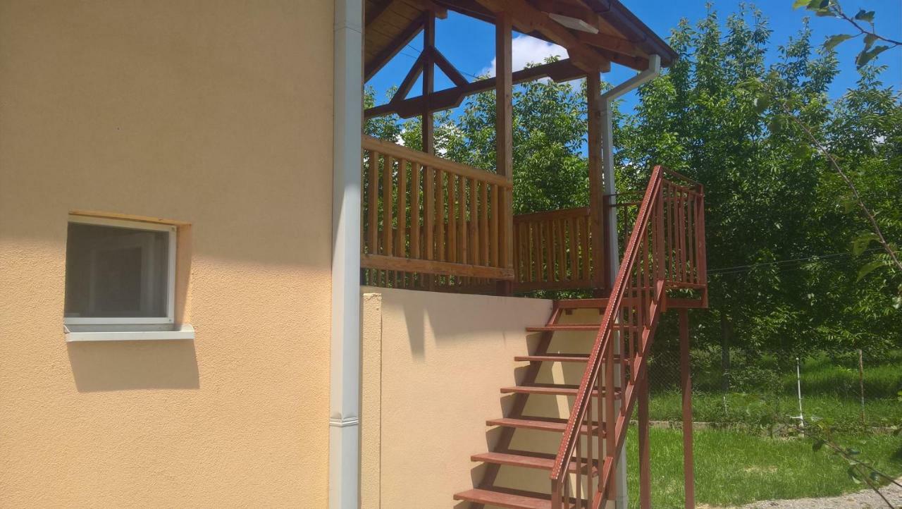 Family House Near Motorway 6 Guests 3 Bedrooms Велес Екстер'єр фото